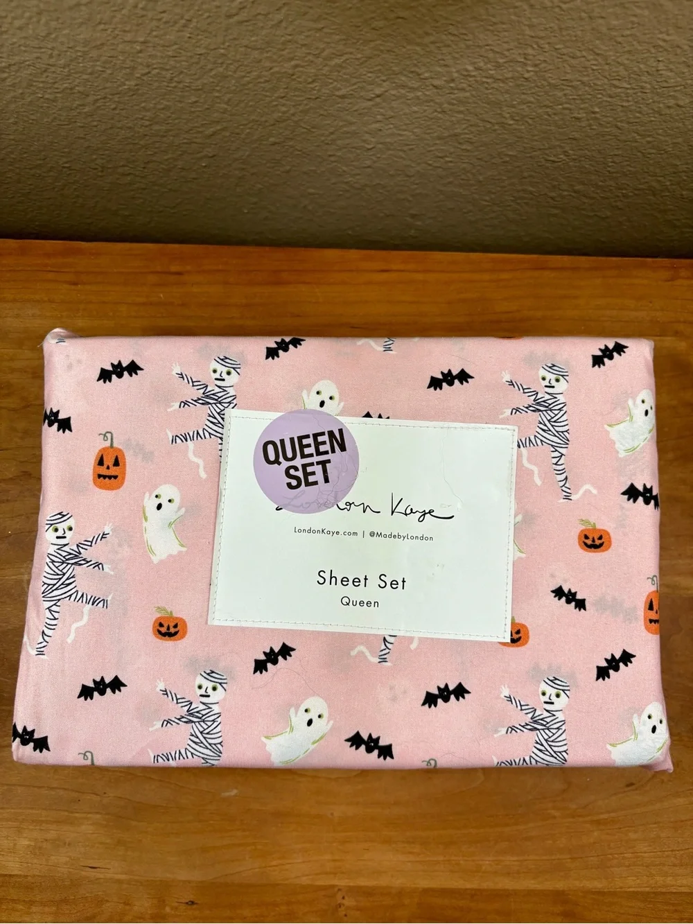 London Kaye Halloween Pink Playful Ghost Bat & Pumpkin Queen 4-Pc Sheet Set, NEW